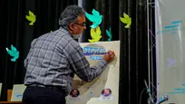 آیین رونمایی از کتاب «پرواز دسته‌جمعی پرنده‌ها» در فرهنگسرای گلستان برگزار شد