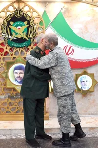 دیدار فرمانده کل سپاه با فرمانده کل ارتش
