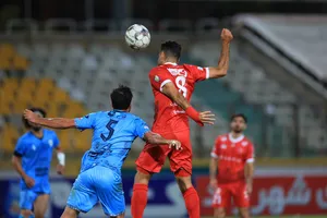 دیدار تیم&zwnj;های فوتبال پرسپولیس - چادرملو
