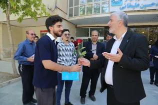 تجلی امیدآفرینی و نشاط دانشگاهی با استقبال از دانشجویان دانشگاه آزاد کرمانشاه