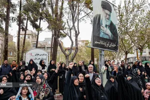 مراسم تشییع پیکر مطهر ۱۲ شهید جنگ رمضان
