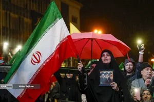 اجتماع مردمی در حمایت از رزمندگان اسلام_میدان انقلاب
