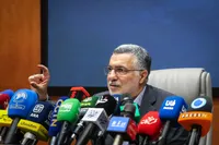 وزیر بهداشت: کمبود اقلام دارویی اساسی کاهش یافته است/ راه‌اندازی سامانه جدید برای گزارش دریافت وجوه غیرقانونی پزشکان از بیماران