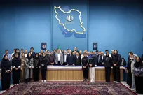 نخبه‌ بودن کافی نیست/ همت بلند و پشتکار لازمه رسیدن به قله موفقیت است