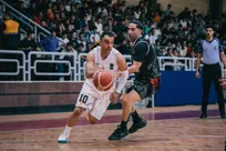 خودمان هم نفهمیدیم هفته اول میزبان بودیم یا میهمان/برای بهتر شدن باید صبوری کرد