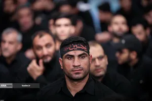 مراسم عزاداری شام غریبان حسینی (ع) در حسینیه امام خمینی