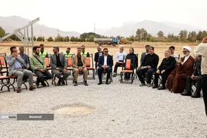  بازدید دکتر رنجبر و حجت&zwnj;الاسلام&zwnj;والمسلمین خسروپناه از مراکز فناوری و تحقیقاتی دانشگاه آزاد اسلامی واحد اصفهان 
