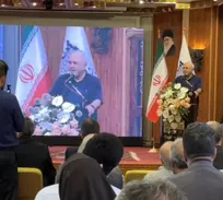 خاطره ظریف از جلسه با جان کری و اهدای آثار استاد فرشچیان+فیلم