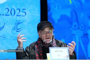رضا بابک بازیگر در نشست خبری فیلم سینمایی ترک عمیق