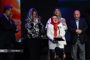 هنگامه اخوان در بیستمین مراسم شب موسیقی