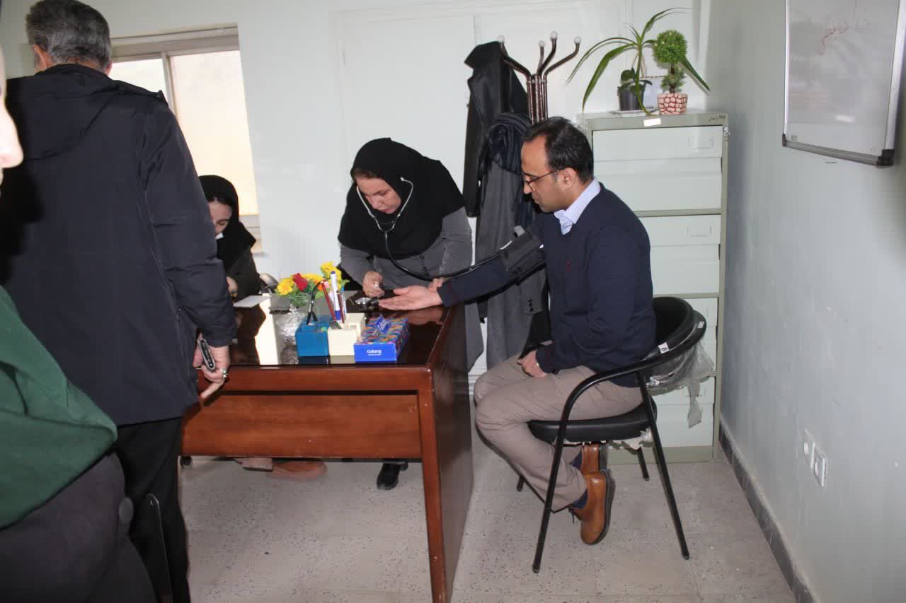 پیشگیری و کنترل بیماریهای عصر حاضر در واحد ملایر