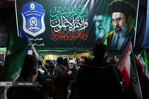 اجتماع مردمی در حمایت از رزمندگان اسلام و وداع با سردار شهید خادمی