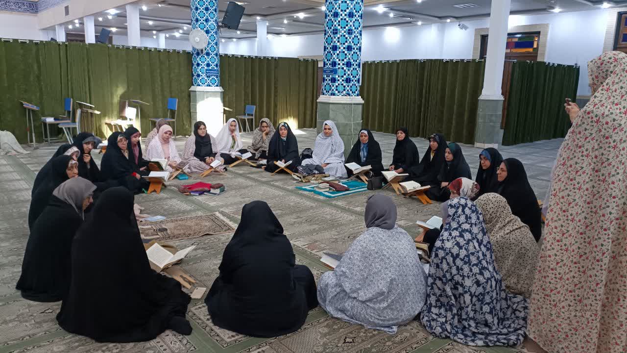 حضور پرشور ۱۷۷ دانشجوی خواهردر مراسم اعتکاف دانشگاه آزاد اسلامی یزد و به بازگشتی معنوی و بازخوانی خویشتن بپردازند.