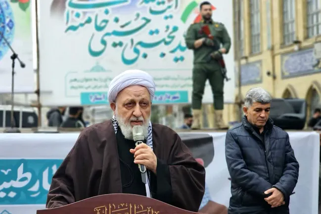 امام‌جمعه آستارا: وحدت و همبستگی ملی رمز شکست دشمنان است