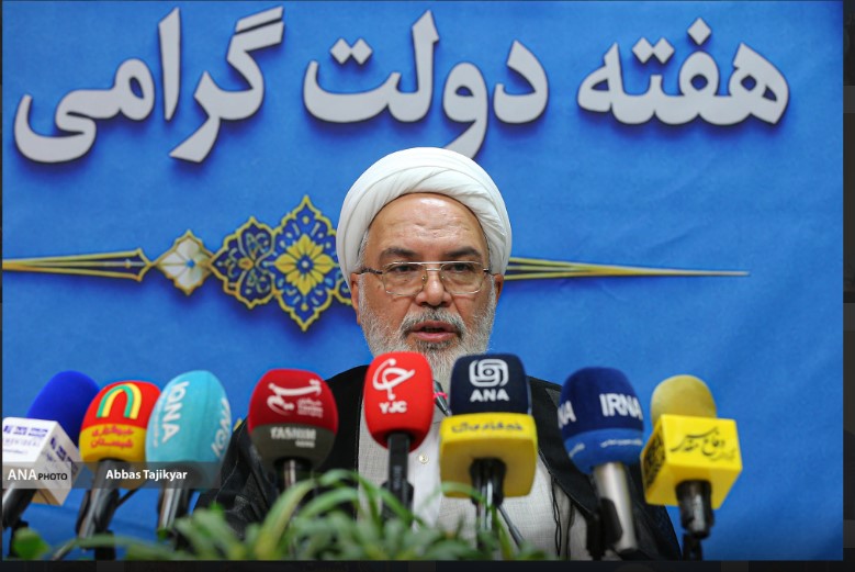 از «حافظ شو» تا هوش مصنوعی؛ روایت ارباب سلیمانی از نقشه راه قرآنی مرکز عالی قرآن و عترت از «حافظ شو» تا هوش مصنوعی؛ روایت ارباب سلیمانی از نقشه راه قرآنی مرکز عالی قرآن و عترت