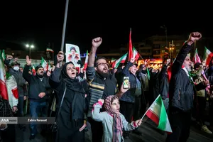 اجتماع مردمی در حمایت از رزمندگان اسلام