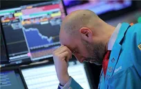 ابرقدرتی که در شاخص‌ها فروریخت/ قرمزی بازار وال‌استریت نماد افول اقتصاد آمریکا