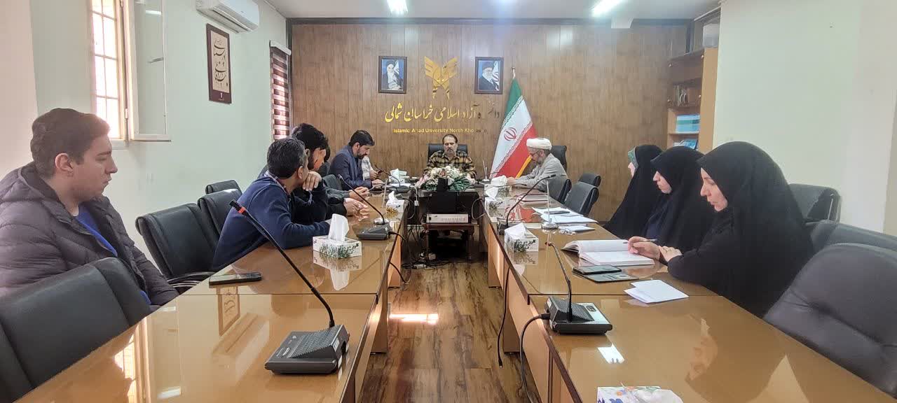 علم، بصیرت و آگاهی بهترین سپر در برابر هجمه‌های فرهنگی دشمنان است