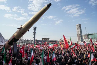 Massive crowds march as Tehran bids last farewell to Leader