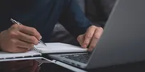 نوشتن یا تایپ کردن؛ کدام‌یک برای خلاقیت مفیدتر است