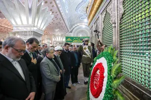 تجدید میثاق دانشگاهیان دانشگاه آزاد اسلامی با آرمان های امام خمینی(ره)