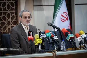 عبدالله نصری پژوهشگر فلسفه در آیین رونمایی از ویراست جدید کتاب &laquo;ارتباط انسان-جهان&raquo;