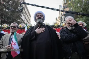 تشییع پیکر 100 شهید دوران دفاع مقدس همزمان با سالروز شهادت حضرت فاطمه زهرا(س) در تهران