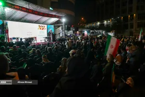 اجتماع خانواده دانشگاه آزاد اسلامی در تجدید بیعت با رهبر انقلاب
