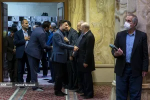 أقيمت الخميس 26 نوفمبر 1401 ، في مسجد الإمام الصادق (ع) ، مراسم الأربعين لرحيل الأستاذة الراحلة د.روستا آزاد رئيس جامعة الشريف للتكنولوجيا الأسبق.