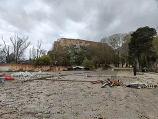 پس از حمله هوایی؛ شکاف‌های جدیدی در قلعه فلک‌الافلاک آشکار شده است