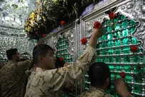 مراسم روز سرباز در حرم حضرت عبدالعظیم (ع) همزمان با میلاد سیدالکریم برگزار شد