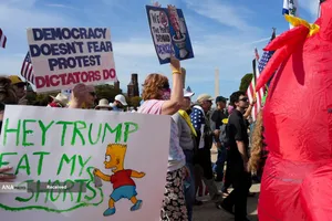تظاهرات ضد ترامپ &laquo;بدون پادشاه&raquo; در سراسر آمریکا