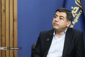 &laquo;علیرضا زارعی&raquo; استاد نمونه دانشکده ریاضی دانشگاه شریف در جنگ رمضان