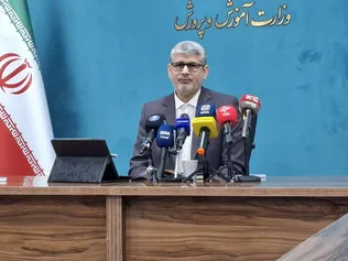 باقرزاده: آموزش و پرورش بیش از یک میلیون حقوق‌بگیر دارد/ توقف جذب سربازمعلم کمبود معلم ایجاد نمی‌کند
