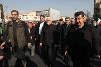 عارف: مردم در دفاع از انقلاب همیشه حاضرند/ دغدغه دولت حل مشکلات مردم