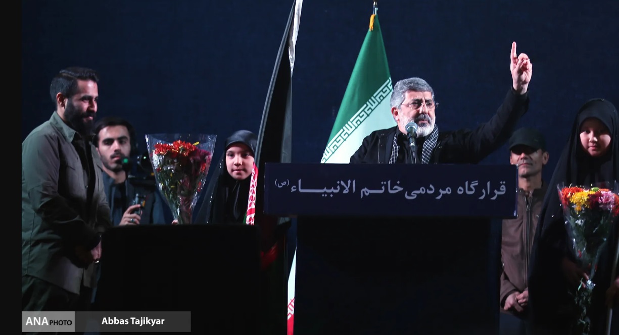 روایتی از نقش مداحان و سرودهای انقلابی در حماسه خیابان