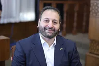 قدیمی: در حال بازسازی ساختمان فدراسیون هاکی هستیم/مردم حمایت معنوی خود را هر شب در خیابان‌ها نشان دادند