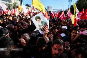 تشییع پیکر مطهر آقای شهید ایران و خانواده ایشان در مشهد