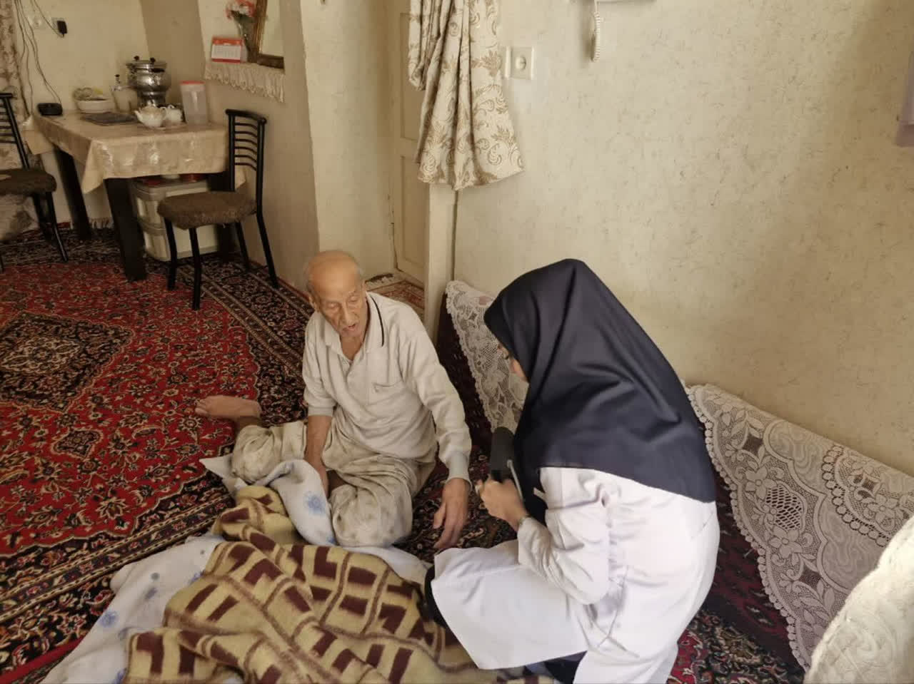 پایش سلامت بیش از ۲۸ هزار سالمند در کاشان / از غربالگری سرطان تا ارزیابی خطرات قلبی‌عروقی