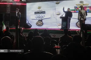 مراسم وداع با شهدای ناوشکن دنا و حمایت از نیروهای مسلح با حضور دکتر بیژن رنجبر و دانشگاهیان دانشگاه آزاد اسلامی استان تهران و اقشار مختلف مردم - میدان فردوسی تهران