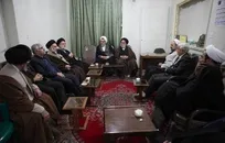 سفر عارف به قم/ دیدار با اعضای جامعه مدرسین حوزه علمیه قم