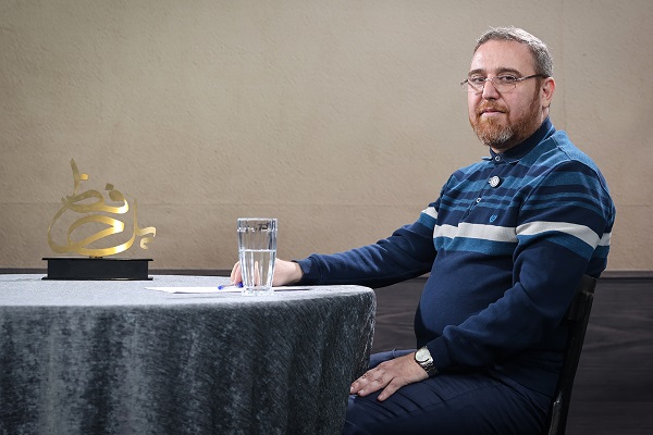 شورای شهر؛ عرصه خدمت یا میدان سیاست؟ شورای شهر؛ عرصه خدمت یا میدان سیاست؟