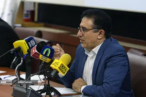 قادر آشنا مشاور وزیر فرهنگ و ارشاد اسلامی و دبیر شورای فرهنگ عمومی