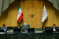 تعیین-حقوق-گمرکی-خودرو-به-میزان-۴-درصد