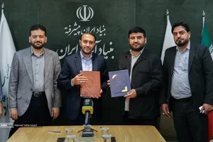  امضای تفاهم&zwnj;نامه &laquo;خبرگزاری آنا&raquo; و &laquo;بنیاد آینده ایران&raquo; برای تبدیل ایده&zwnj;های نخبگانی به راهکارهای حل مسائل کشور با حضور محمدمهدی خیرجو، مدیرعامل خبرگزاری آنا و حامد ملک&zwnj;زاده، مدیرعامل بنیاد آینده ایران