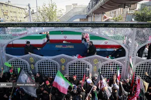 تشییع پیکر مطهر آقای شهید ایران و خانواده ایشان