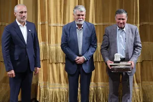 آیین نکوداشت روز فردوسی و ادبیات فارسی همزمان با برنامه &laquo;شاهنامه و هویت ایرانی&raquo;