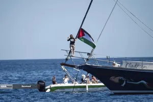 حرکت بزرگ&zwnj;ترین ناوگان"الصمود" همبستگی بین&zwnj;المللی از بندر بارسلونا اسپانیا به سوی غزه