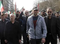 حضور وزیر آموزش و پرورش در آیین تشییع پیکر‌های مطهر شهیدان لاریجانی، سلیمانی و شهدای ناوگان دنا