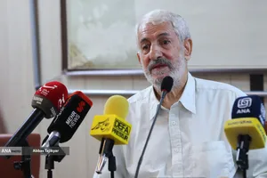 احمد عطایی مدیرعامل موسسه قدر ولایت و مسئول ستاد نمایشگاه در نشست خبری نمایشگاه تخصصی کتب تاریخ معاصر